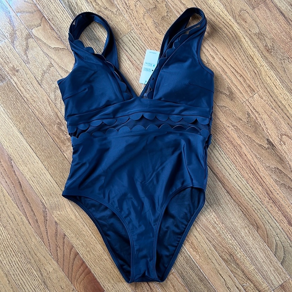 Cupshe black one-piece swimsuit